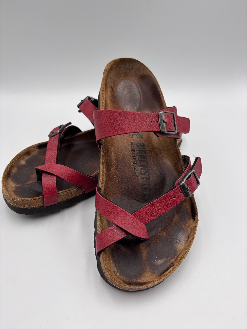 The Birkenstock Mayari Birko-Flor Sandal in Bordeaux/Dark Red is a stylish and c